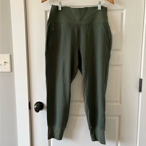 Athleta Venice Jogger Dark Green M Petite